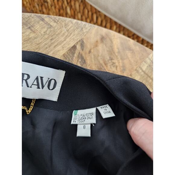 Lulu Bravo Vintage Blazer Faux Diamonds Saks 5th Avenue Women's Size 8 NWT - Picture 7 of 11